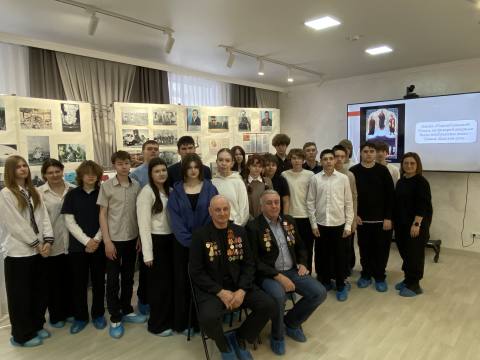 Урок мужества "Эхо Чернобыля" для школьников с участием ликвидаторов последствий аварии на Чернобыльской АЭС