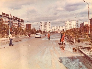Проспект Космонавтов. Общий вид, 1982. Основание: НГА. Ф.Ф, Оп.1, Д.1193, Л.1