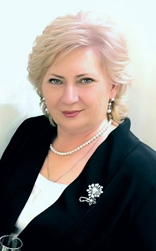 Думиник Елена Петровна - начальник архивного отдела администрации города Нижневартовска с 2018 г. по настоящее время