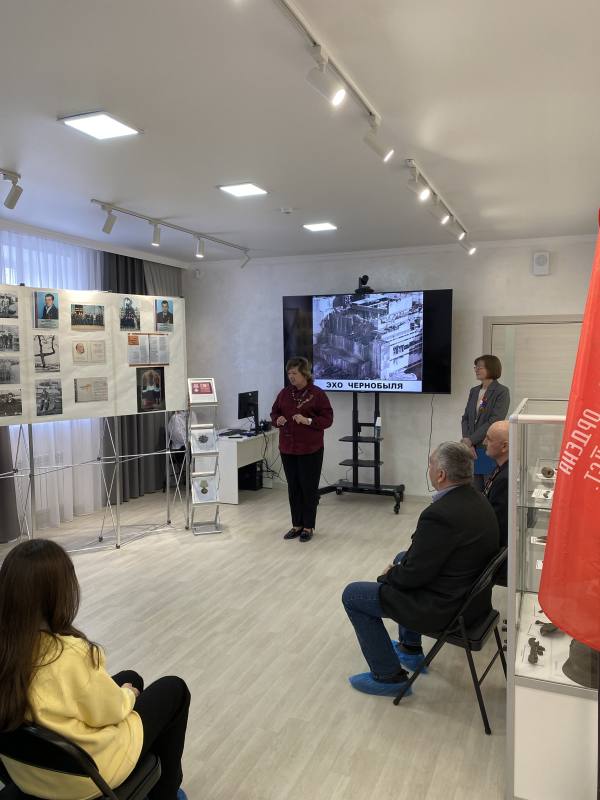 Урок мужества "Эхо Чернобыля" для школьников с участием ликвидаторов последствий аварии на Чернобыльской АЭС