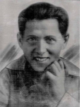 Кузьмин Георгий Тимофеевич, 1913-1944, беспартийный, жил в с. Б-Тархово, Ларьякского р-на, призван Ларьякским РВК в 1941 году, рядовой, стрелок 183 гвардейского стрелкового полка 59 гвардейской стрелковой Краматорской Краснознаменной дивизии, попадал в плен, был освобожден, погиб 10 октября 1944 года, похоронен на железнодорожной станции Кеттеш-Хатар в Венгрии.
Сведения в информационной системе «Память народа» https://pamyat-naroda.ru/heroes/sm-person_doroga3114642/ 